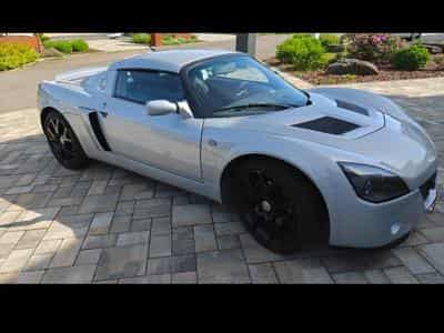 Opel Speedster 2.0 Turbo Scorpions (2005) - Photo 1