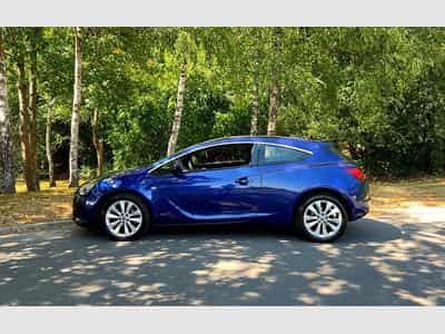 Opel Astra GTC (2015) - Photo 4