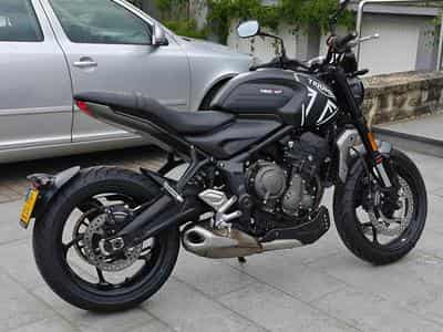 Triumph Trident Quickshifter, Heated grips, Bluetooth M (2021) - Photo 1