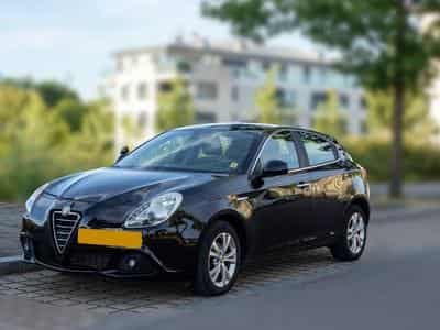 Alfa-Romeo Giulietta 1.6 JTDm (2013) - Photo 1
