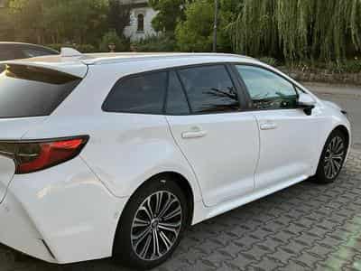 Toyota Corolla Touring Hybrid (2022) - Photo 1