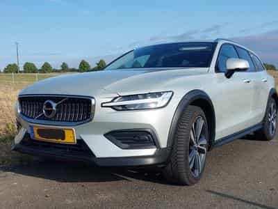 Volvo V60 V60 Cross Country D4 AWD Geartronic (2019) - Photo 1