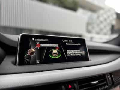 BMW X5 50D / Pack M / Camera 360 / 7 Places / (2015) - Photo 12