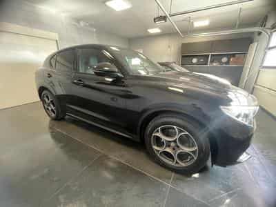 Alfa-Romeo Stelvio Sprint (2020) - Photo 4