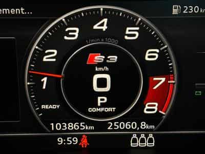 Audi S3 Sportback 2.0 TFSI quattro S tronic (2019) - Photo 6