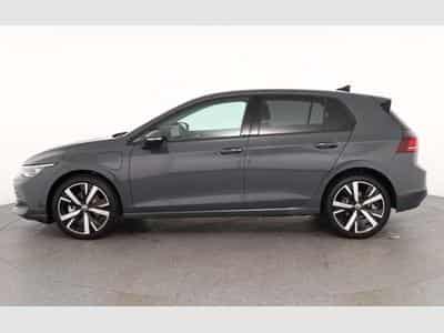 VW Golf VIII 1.5 eHybrid Life DSG NAV/LED/RFK/ACC/18'' (2025) - Photo 4