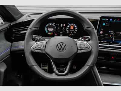 VW Tiguan 2,0 TDI DSG (2025) - Photo 9