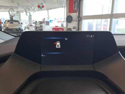 Toyota Prius Premium Plus PHEV (2024) - Photo 12