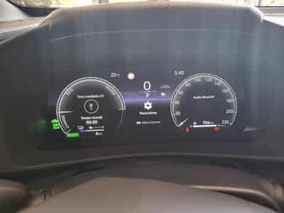 Toyota C-HR Elite PHEV (2025) - Photo 9