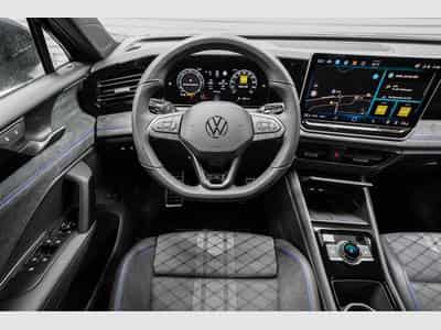 VW Tiguan 2,0 TDI DSG (2025) - Photo 8