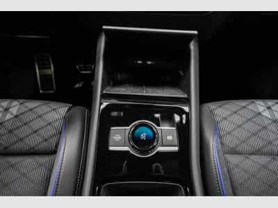 VW Tiguan 2,0 TDI DSG (2025) - Photo 13