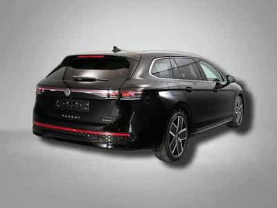 VW Passat Variant R-Line 2.0 TSI 7-Gang-DSG 4x4 (2025) - Photo 5