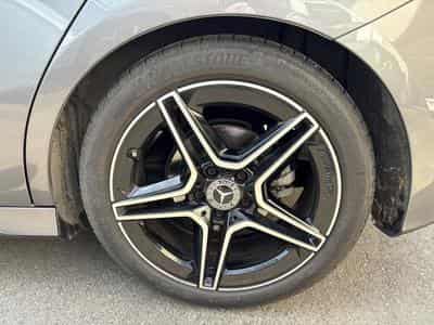 Mercedes A 180 AMG LINE * CAMERA 360 * PANORAMA * 7G-DCT (2024) - Photo 13
