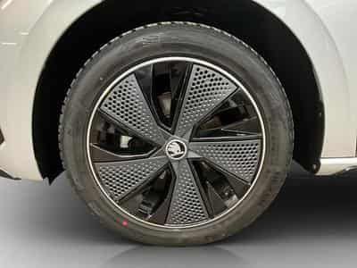 Skoda Scala Monte-Carlo+DSG+Pano+LED (2025) - Photo 8