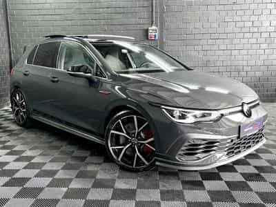 VW Golf GTI Clubsport 2.0 TSI 300 CV DSG7 *MATRIX* *TÊTE HAUTE* *PAN (2024) - Photo 3