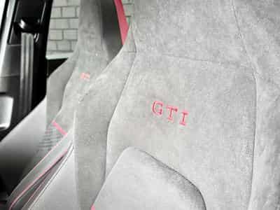 VW Golf GTI Clubsport 2.0 TSI 300 CV DSG7 *MATRIX* *TÊTE HAUTE* *PAN (2024) - Photo 8