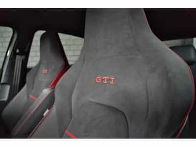 VW Golf GTI Clubsport 2.0 TSI 300 CV DSG7 *Matrix* *Harman* (2023) - Photo 8