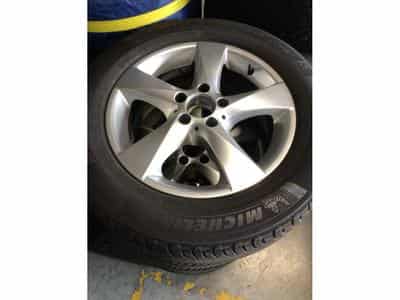 Jantes alu + Pneus h 17" 235/55 R17 103V (2026) - Photo 1