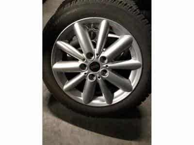 Jantes alu + Pneus h 16" 175/60 R16 86H (2026) - Photo 1