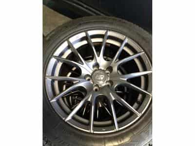 Jantes alu + Pneus h 18" 255/55 R18 109H (2026) - Photo 1