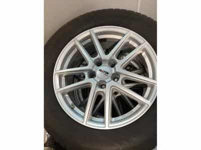 Jantes alu + Pneus h 17" 225/65 R17 106H (2026) - Photo 1