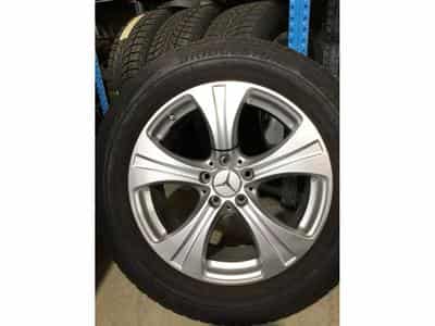 Jantes alu + Pneus h 18" 235/60 R18 103H (2026) - Photo 1