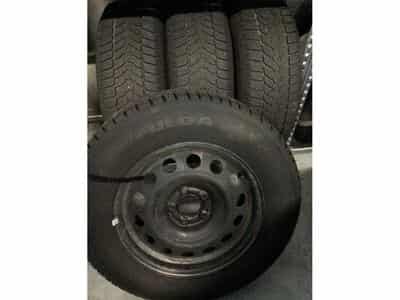 Jantes acier + Pneus 16" 215/70 R16 100T (2026) - Photo 1