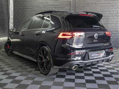 VW Golf GTI Clubsport 2.0 TSI 300 CV DSG7 *Matrix* *Toit Ouvrant* *H (2023) - Photo 4