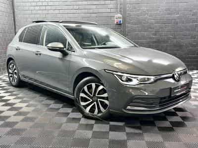 VW Golf Life ACTIVE 2.0 TDI DSG7 150 CV ** Attelage ** Caméra ** (2022) - Photo 3