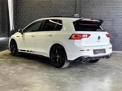 VW Golf GTI Clubsport 2.0 TSI 300 CV DSG7 *Matrix* *Toit Ouvrant* *H (2023) - Photo 4