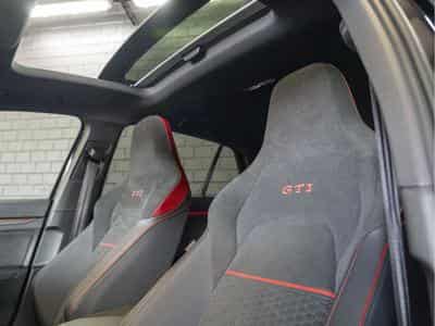 VW Golf GTI Clubsport 2.0 TSI 300 CV DSG7 *Matrix* *Toit Ouvrant* *H (2023) - Photo 7