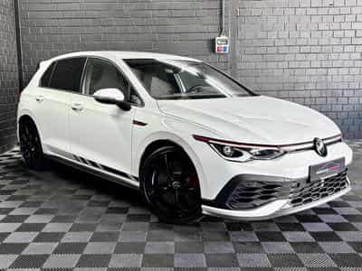 VW Golf GTI Clubsport 2.0 TSI 300CV DSG7 ** DCC ** Matrix ** Caméra (2023) - Photo 3