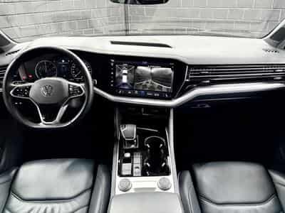 VW Touareg 3.0 TSi V6 PHEV 4MOTION Elegance 381 CV  * Attelage * (2022) - Photo 9