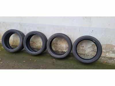Pneus hiver 19" 235/55 R19 96V (2026) - Photo 1