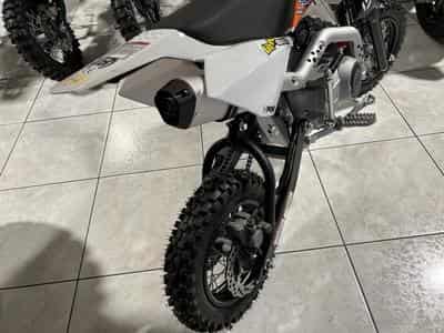 YCF Lite F S (2024) - Photo 3