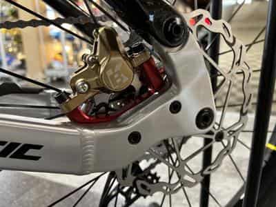 Fantic XEF 1.9 FACTORY 720Wh, 29''-27,5'', freins 4 pistons, 90 Nm (2026) - Photo 5