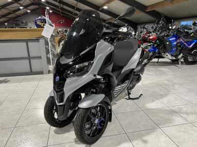 Piaggio MP3 310 SPORT (2026) - Photo 2