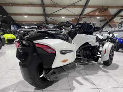BRP Can-Am Spyder MY25 T (2026) - Photo 3
