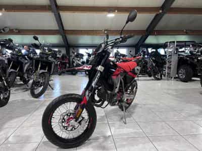 Fantic Motard PERFORMANCE 2T (2026) - Photo 2