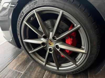 Porsche 911 Carrera 4S (2019) - Photo 15