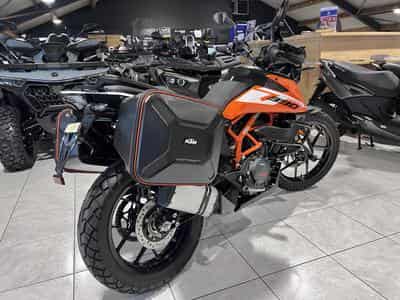 KTM 390 Duke (2024) - Photo 3
