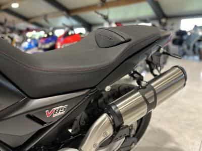 Moto Guzzi V85 TT  Strada (2024) - Photo 4