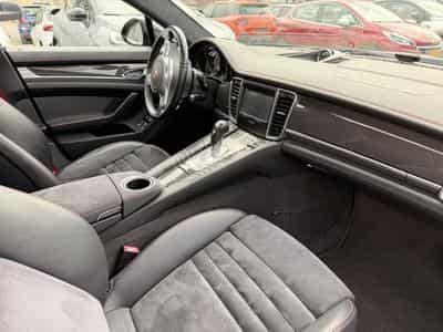 Porsche Panamera GTS (2012) - Photo 3