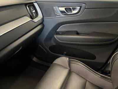 Volvo XC60 Black Edition (2025) - Photo 12