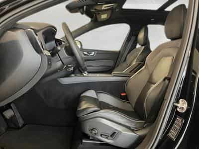Volvo XC60 Black Edition (2025) - Photo 9