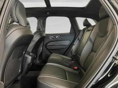 Volvo XC60 Black Edition (2025) - Photo 15