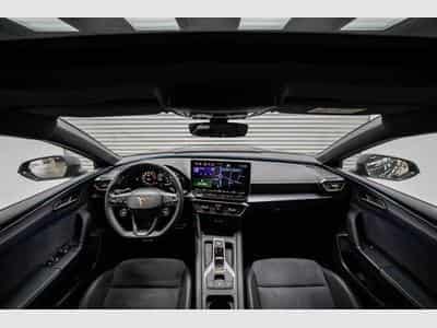 Cupra Leon ST 2,0 TSI (2025) - Photo 6