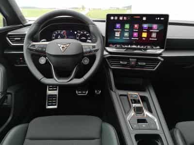 Cupra Leon 1.5 eTSI 110 kW (2026) - Photo 5