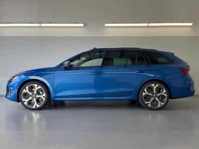Skoda Octavia RS (2026) - Photo 3