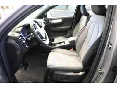 Volvo XC40 Dark (2025) - Photo 4